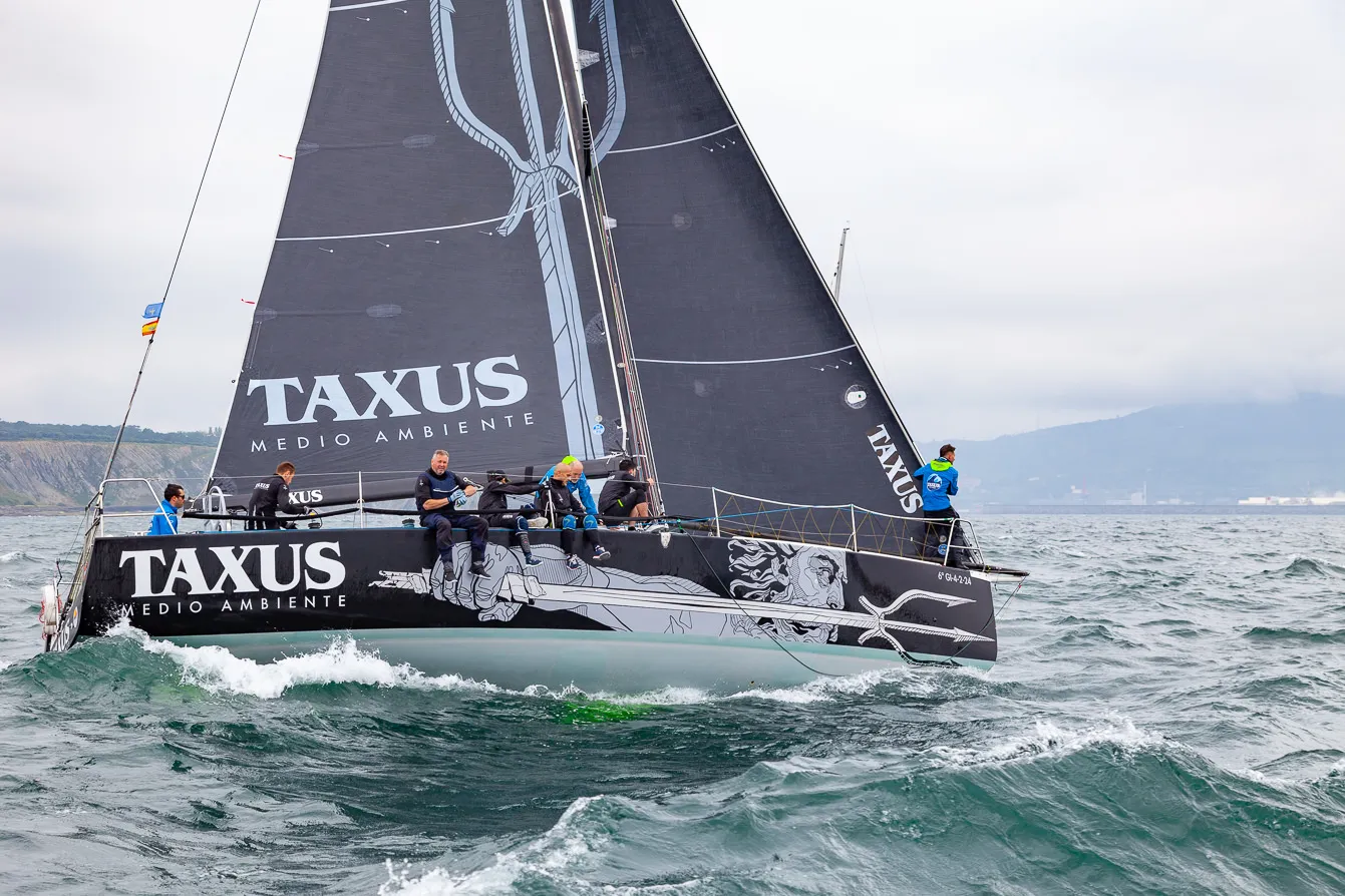 El Bullbox asturiano, campeón de la Ballena de Oro en la XXXIII Regata Costa Vasca